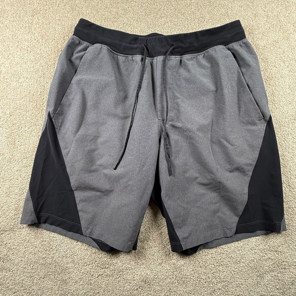 Lululemon Mens Gray Black Lined Athletic Training Gym Shorts XL 8 Inch Inseam